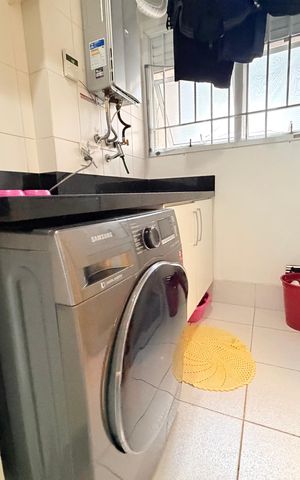 Apartamento à venda com 130m², 3 quartos e 2 vagas Apartamento à venda com 130m², 3 quartos e 2 vagasLavanderia