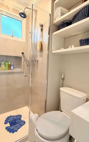 Apartamento à venda com 130m², 3 quartos e 2 vagas Apartamento à venda com 130m², 3 quartos e 2 vagasBanheiro 2