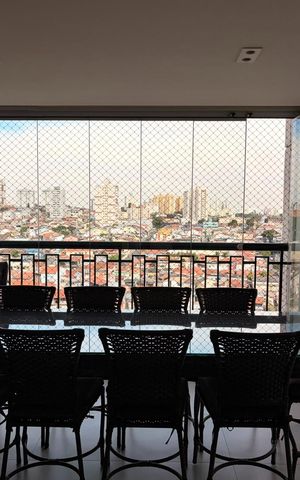 Apartamento à venda com 182m², 3 quartos e 3 vagas Apartamento à venda com 182m², 3 quartos e 3 vagasVaranda