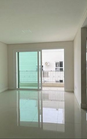 Apartamento para alugar com 98m², 3 quartos e 1 vaga Apartamento para alugar com 98m², 3 quartos e 1 vagaSala