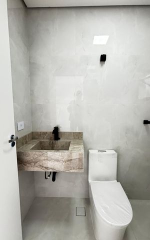 Apartamento à venda com 57m², 2 quartos e 1 vaga Apartamento à venda com 57m², 2 quartos e 1 vagaBanheiro da Suíte