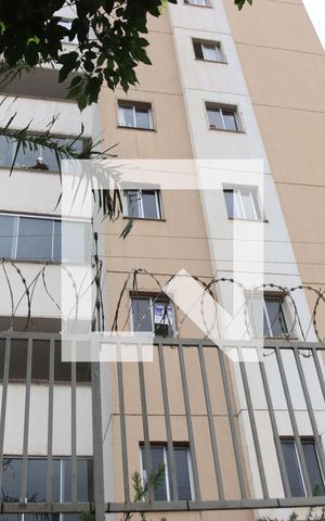 Apartamento para alugar com 65m², 2 quartos e 1 vagaPlaquinha