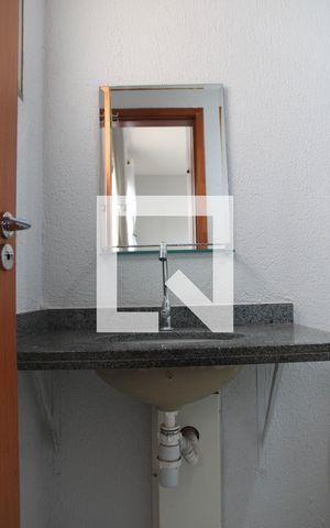 Apartamento para alugar com 65m², 2 quartos e 1 vagaBanheiro da Suíte