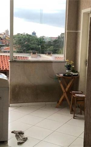 Casa à venda com 230m², 3 quartos e 3 vagas