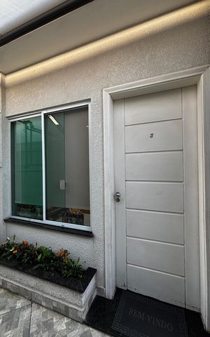 Casa de condomínio à venda com 134m², 3 quartos e 2 vagasEntrada