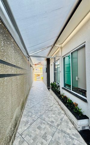 Casa de condomínio à venda com 134m², 3 quartos e 2 vagasCorredor 