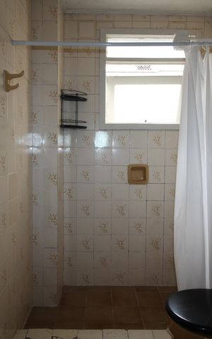 Apartamento para alugar com 51m², 1 quarto e sem vagaBanheiro