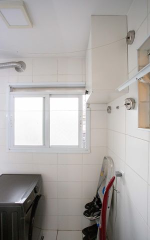 Apartamento à venda com 64m², 3 quartos e 1 vagaÁrea de Serviço