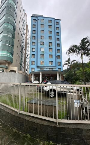 Apartamento para alugar com 130m², 2 quartos e 1 vaga Apartamento para alugar com 130m², 2 quartos e 1 vagaFachada do bloco