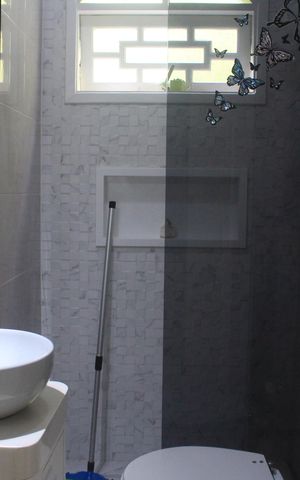 Casa à venda com 186m², 3 quartos e 2 vagasBanheiro 2