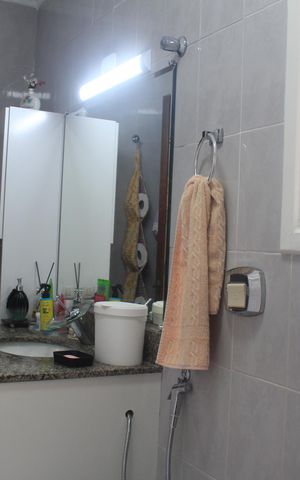 Casa à venda com 186m², 3 quartos e 2 vagasBanheiro 1