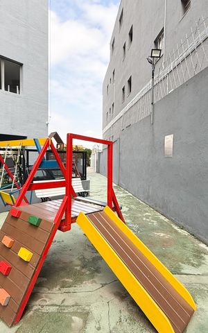 Apartamento para alugar com 55m², 2 quartos e 1 vaga Apartamento para alugar com 55m², 2 quartos e 1 vagaÁrea comum - Playground