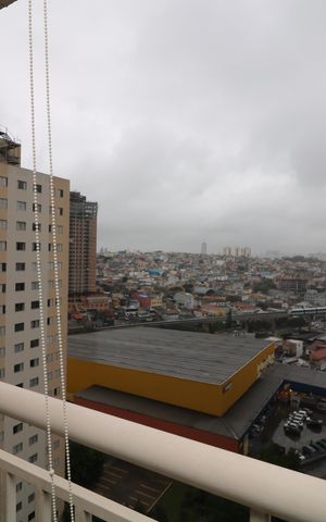Apartamento para alugar com 72m², 2 quartos e 1 vagaVaranda