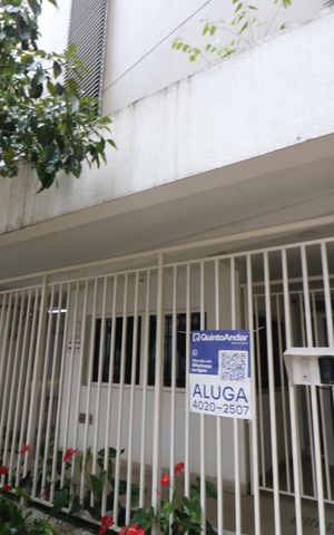 Apartamento para alugar com 72m², 2 quartos e 1 vagaFachada