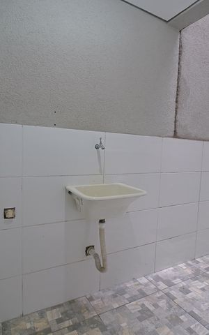 Casa de condomínio para alugar com 57m², 2 quartos e sem vagaÁrea de Serviço