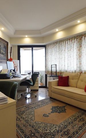 Apartamento à venda com 240m², 3 quartos e 4 vagasEscritório