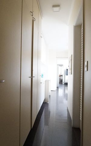 Apartamento à venda com 240m², 3 quartos e 4 vagasCorredor