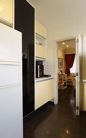 Apartamento à venda com 240m², 3 quartos e 4 vagasCozinha