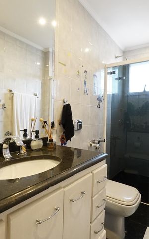 Apartamento à venda com 240m², 3 quartos e 4 vagasSuíte 1