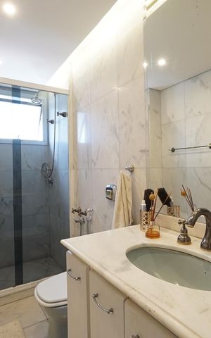 Apartamento à venda com 240m², 3 quartos e 4 vagasSuíte 2