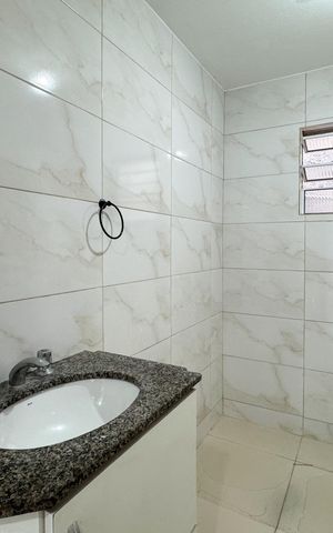 Casa para alugar com 60m², 1 quarto e 1 vaga Casa para alugar com 60m², 1 quarto e 1 vagaBanheiro Social