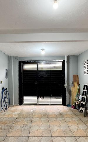 Casa para alugar com 60m², 1 quarto e 1 vaga Casa para alugar com 60m², 1 quarto e 1 vagaGaragem