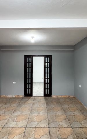 Casa para alugar com 60m², 1 quarto e 1 vaga Casa para alugar com 60m², 1 quarto e 1 vagaGaragem