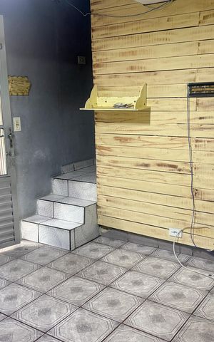 Casa para alugar com 100m², 3 quartos e sem vaga Casa para alugar com 100m², 3 quartos e sem vagaSala