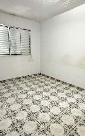 Casa para alugar com 100m², 3 quartos e sem vaga Casa para alugar com 100m², 3 quartos e sem vagaQuarto