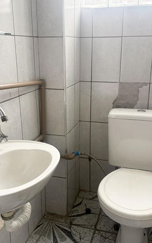 Casa para alugar com 100m², 3 quartos e sem vaga Casa para alugar com 100m², 3 quartos e sem vagaBanheiro