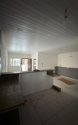 Casa à venda com 100m², 2 quartos e 2 vagasCozinha 