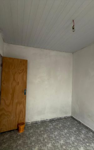 Casa à venda com 100m², 2 quartos e 2 vagasQuarto 2