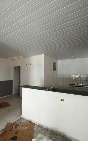 Casa à venda com 100m², 2 quartos e 2 vagasSala