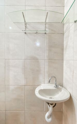 Casa para alugar com 80m², 2 quartos e sem vaga Casa para alugar com 80m², 2 quartos e sem vagaBanheiro