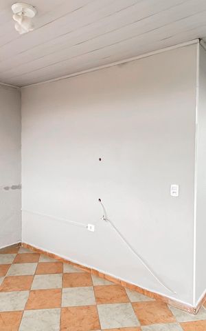 Casa para alugar com 80m², 2 quartos e sem vaga Casa para alugar com 80m², 2 quartos e sem vagaSala