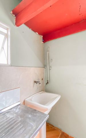 Casa para alugar com 80m², 2 quartos e sem vaga Casa para alugar com 80m², 2 quartos e sem vagaCozinha /área de serviço