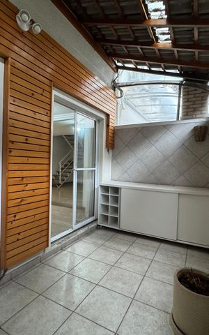 Casa de condomínio à venda com 120m², 3 quartos e 2 vagas Casa de condomínio à venda com 120m², 3 quartos e 2 vagasQuintal
