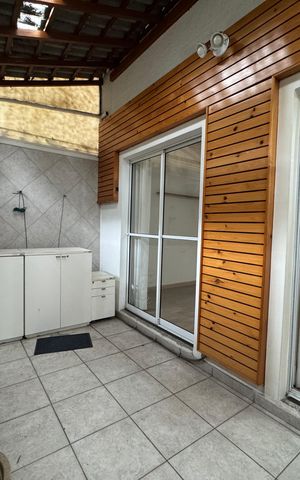 Casa de condomínio à venda com 120m², 3 quartos e 2 vagas Casa de condomínio à venda com 120m², 3 quartos e 2 vagasQuintal
