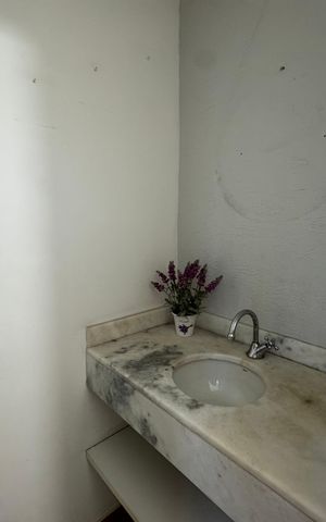 Casa de condomínio à venda com 120m², 3 quartos e 2 vagas Casa de condomínio à venda com 120m², 3 quartos e 2 vagasLavabo