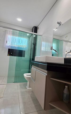Casa para alugar com 360m², 3 quartos e 4 vagasBanheiro da Suíte 1