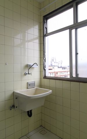 Apartamento à venda com 71m², 2 quartos e 1 vagaÁrea de Serviço