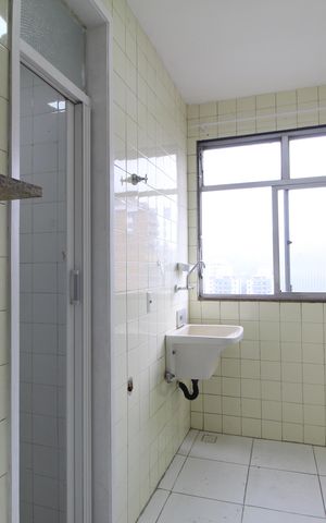 Apartamento à venda com 71m², 2 quartos e 1 vagaÁrea de Serviço