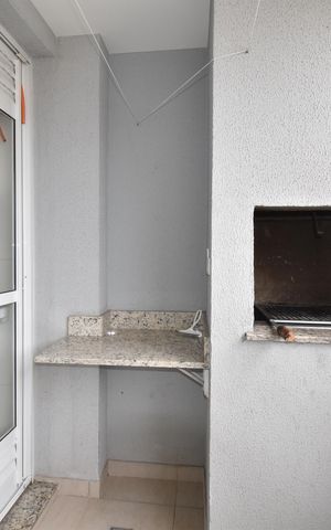 Apartamento para alugar com 80m², 2 quartos e 1 vagaSacada com churrasqueira