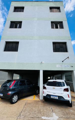 Apartamento à venda com 60m², 2 quartos e 1 vaga
