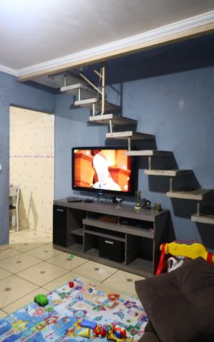 Casa à venda com 75m², 3 quartos e 4 vagasSala