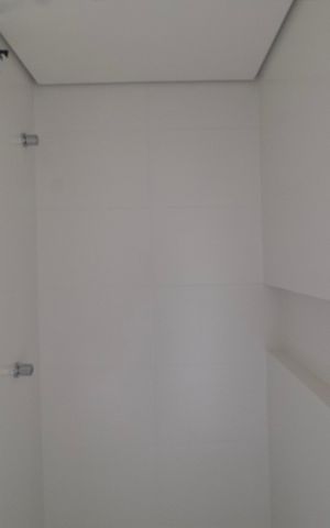 Apartamento à venda com 47m², 2 quartos e 1 vaga Apartamento à venda com 47m², 2 quartos e 1 vagaBanheiro