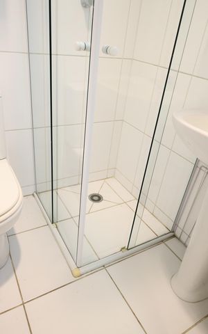 Apartamento à venda com 90m², 2 quartos e 2 vagasBanheiro de serviço