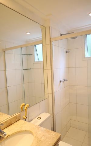 Apartamento à venda com 90m², 2 quartos e 2 vagasBanheiro da Suíte 1