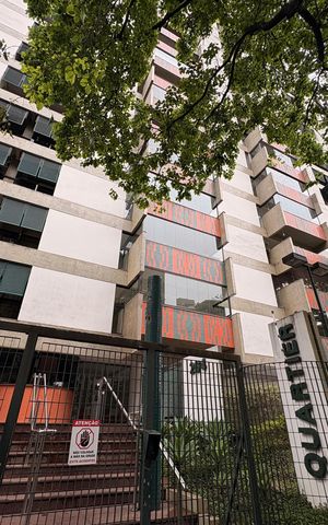 Apartamento para alugar com 200m², 3 quartos e 2 vagasFachada 