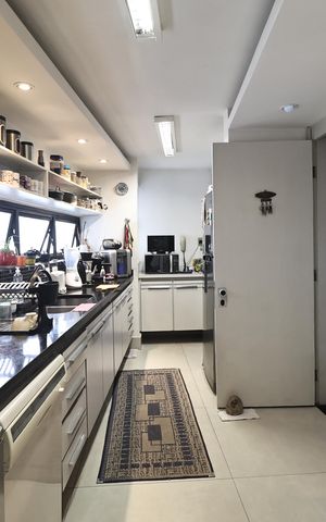 Apartamento para alugar com 200m², 3 quartos e 2 vagasCozinha